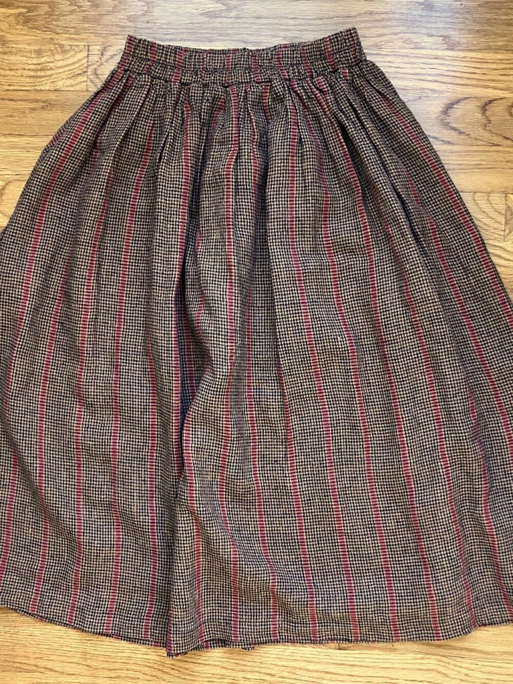 Pyne and Smith Skirt size XS Kings Cross check red
